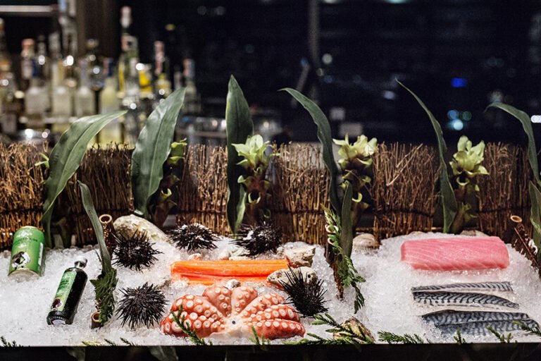 URBANI TRUFFLE BAR & RESTAURANT- Salmon Roll